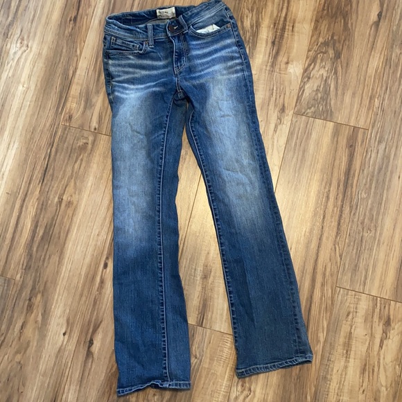 BKE Stella - Picture 2 of 3